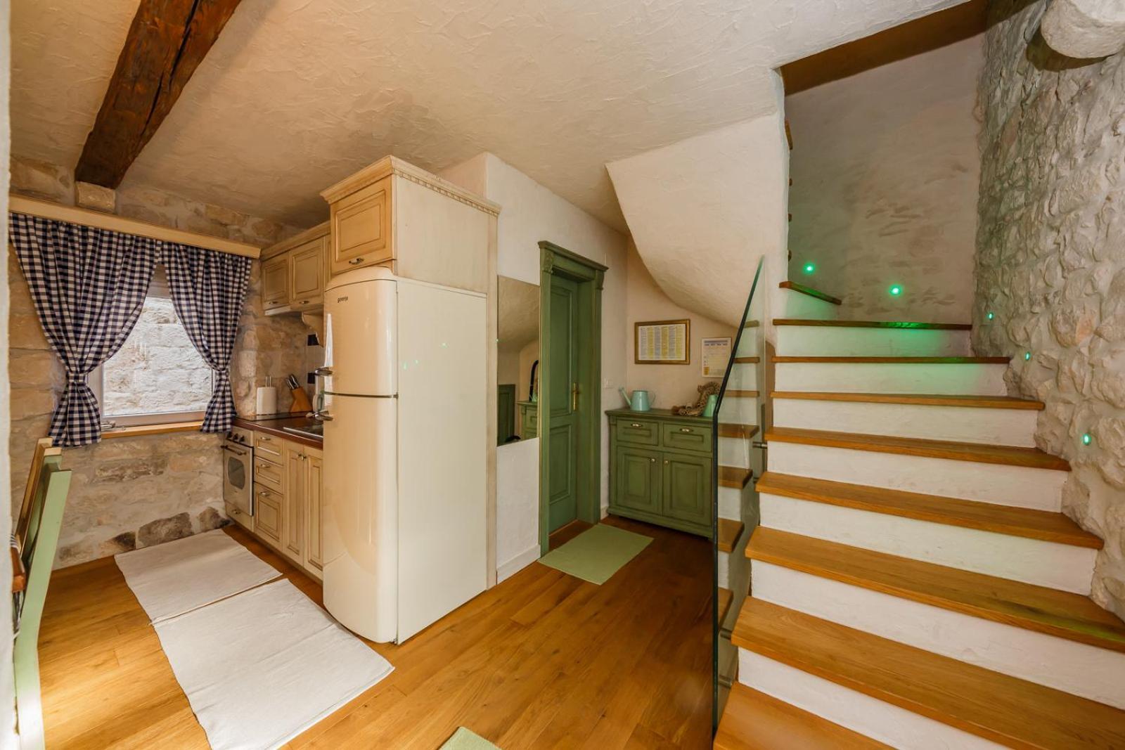 Apartment Rustik Kaštela Buitenkant foto